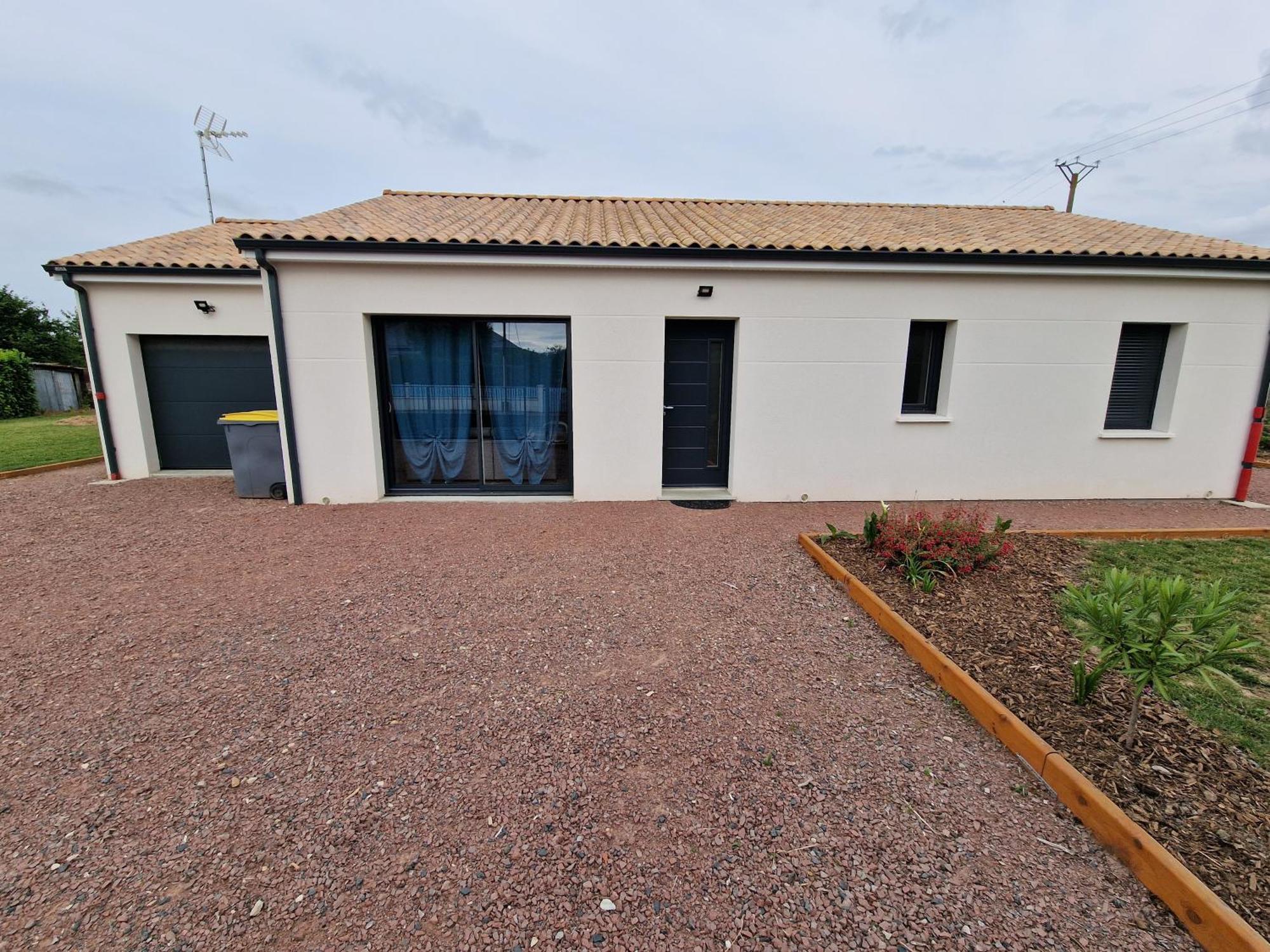 Coeur De Village Commerces Proximite Center Parcs Les-Trois-Moutiers Exterior photo